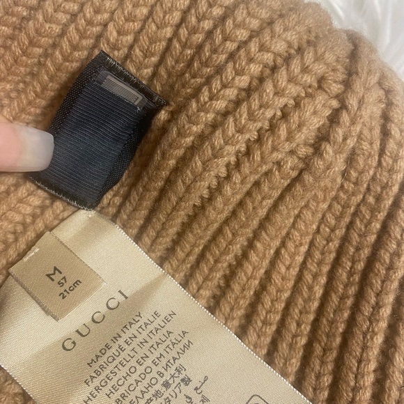 Gucci Tan Ribbed Knit Hat with Logo - Picture 10 of 13